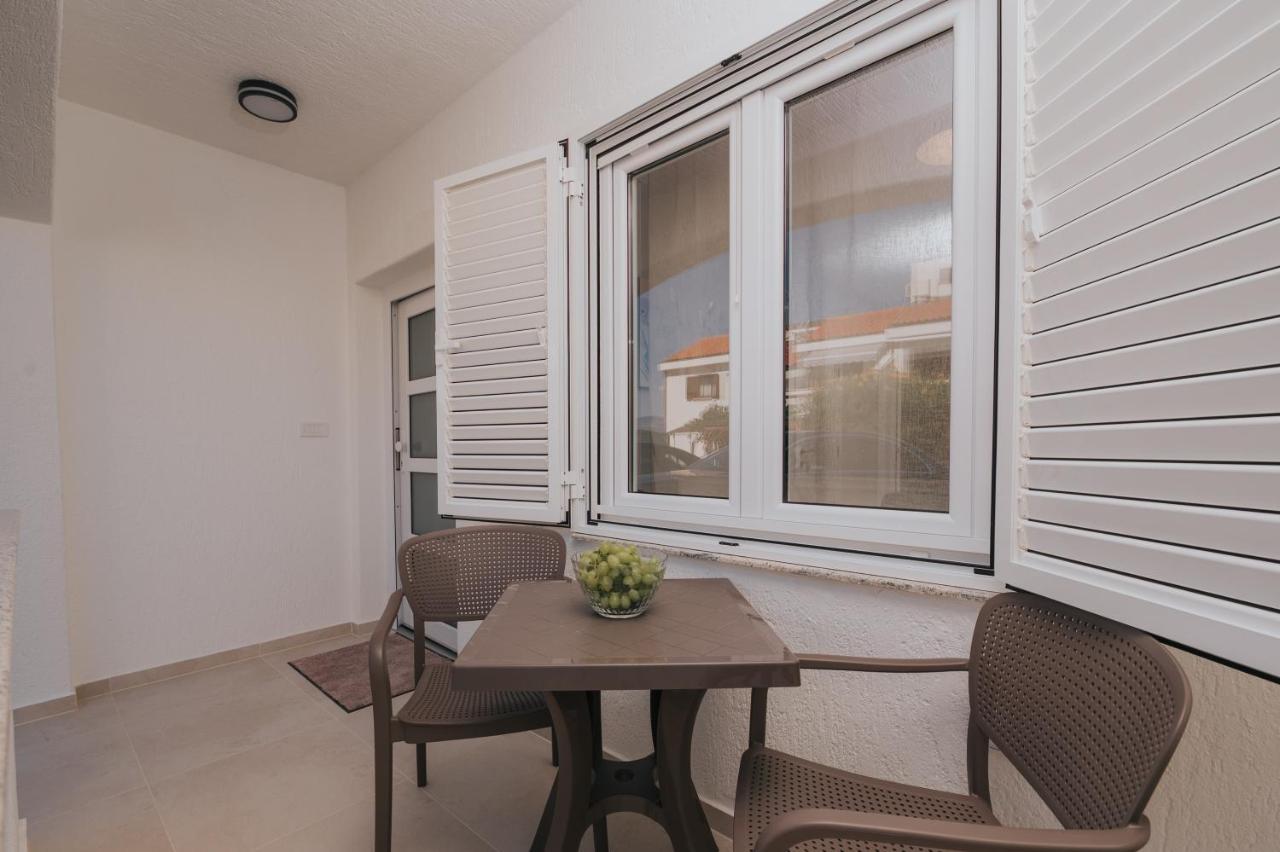 Apartments Virgine Maria I Baška Eksteriør bilde